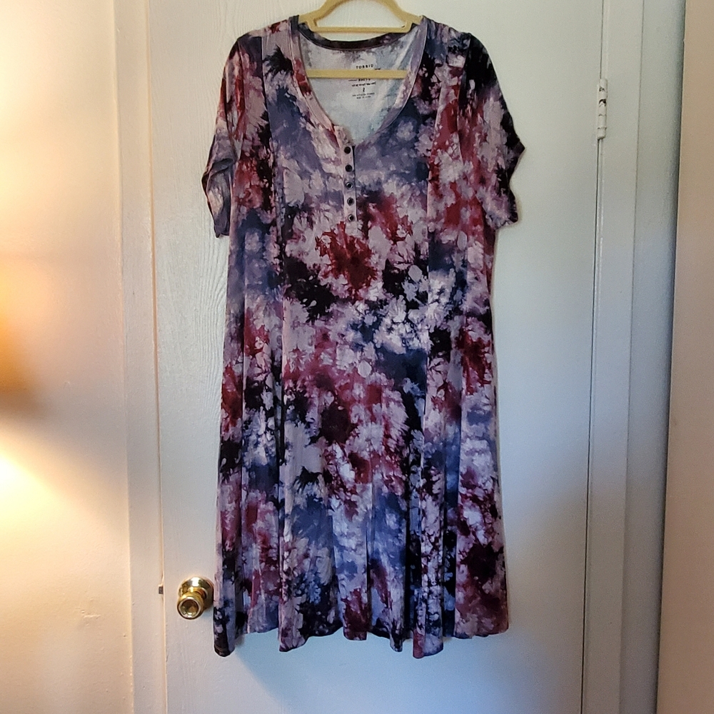 Torrid Super Soft Tie-Dye Short Sleeve Dress